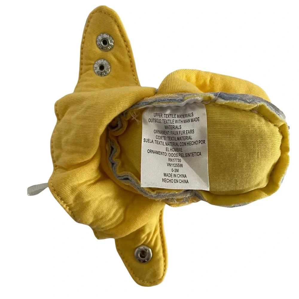 TARGET Baby Shoes Animal Bear Gray Yellow Size 0-3 months